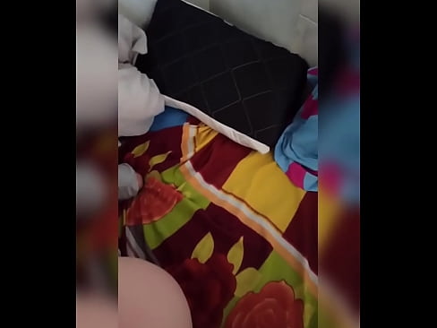 ❤️ A minha colega de quarto fica sozinha em casa porque o seu marido vai de férias e eu aproveito a oportunidade para a foder e encher-lhe o cu de leite ❤ Sexo de qualidade em nós ☑